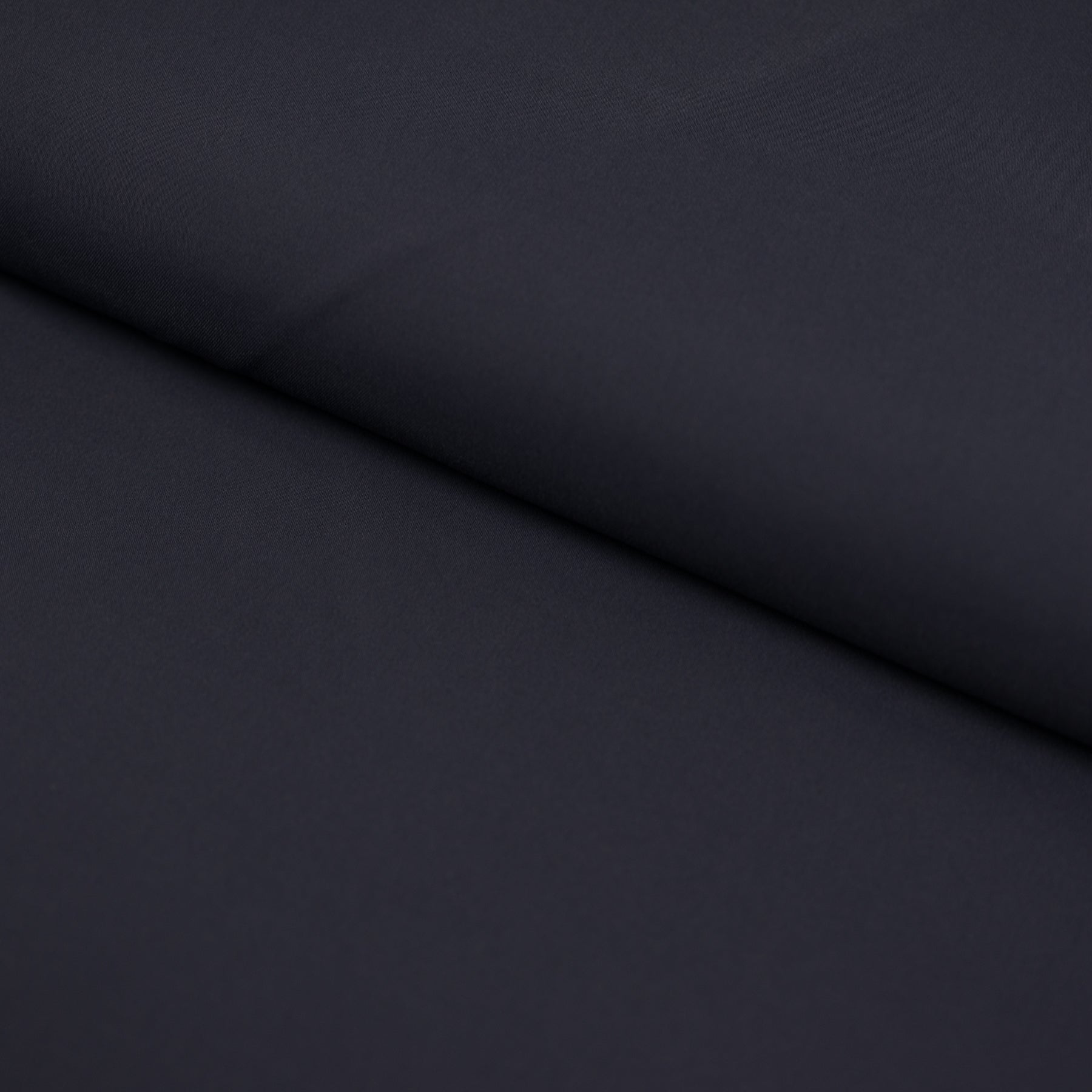 Stofa elastica culoare albastru inchis 100% polyester latime 140 cm