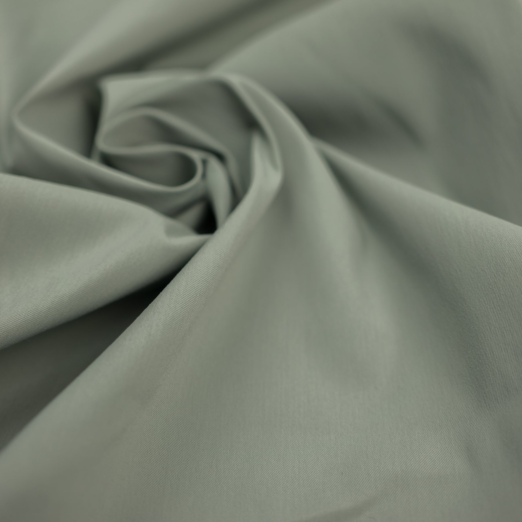 Stofa subtire elastica 100% polyester culoare menta latime 145 cm