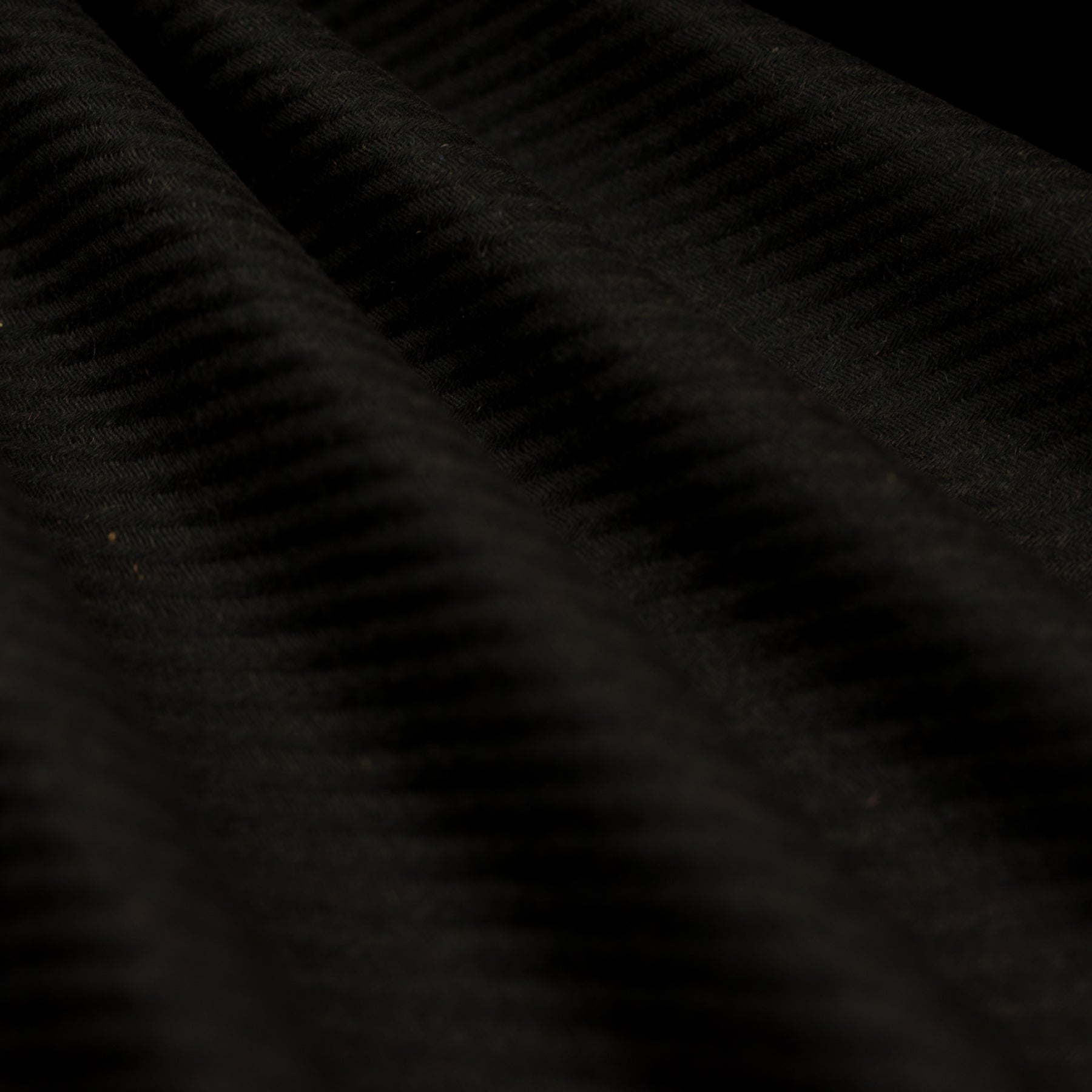 Stofa de lana sintetica cu model culoare negru latime 150 cm 100% polyester