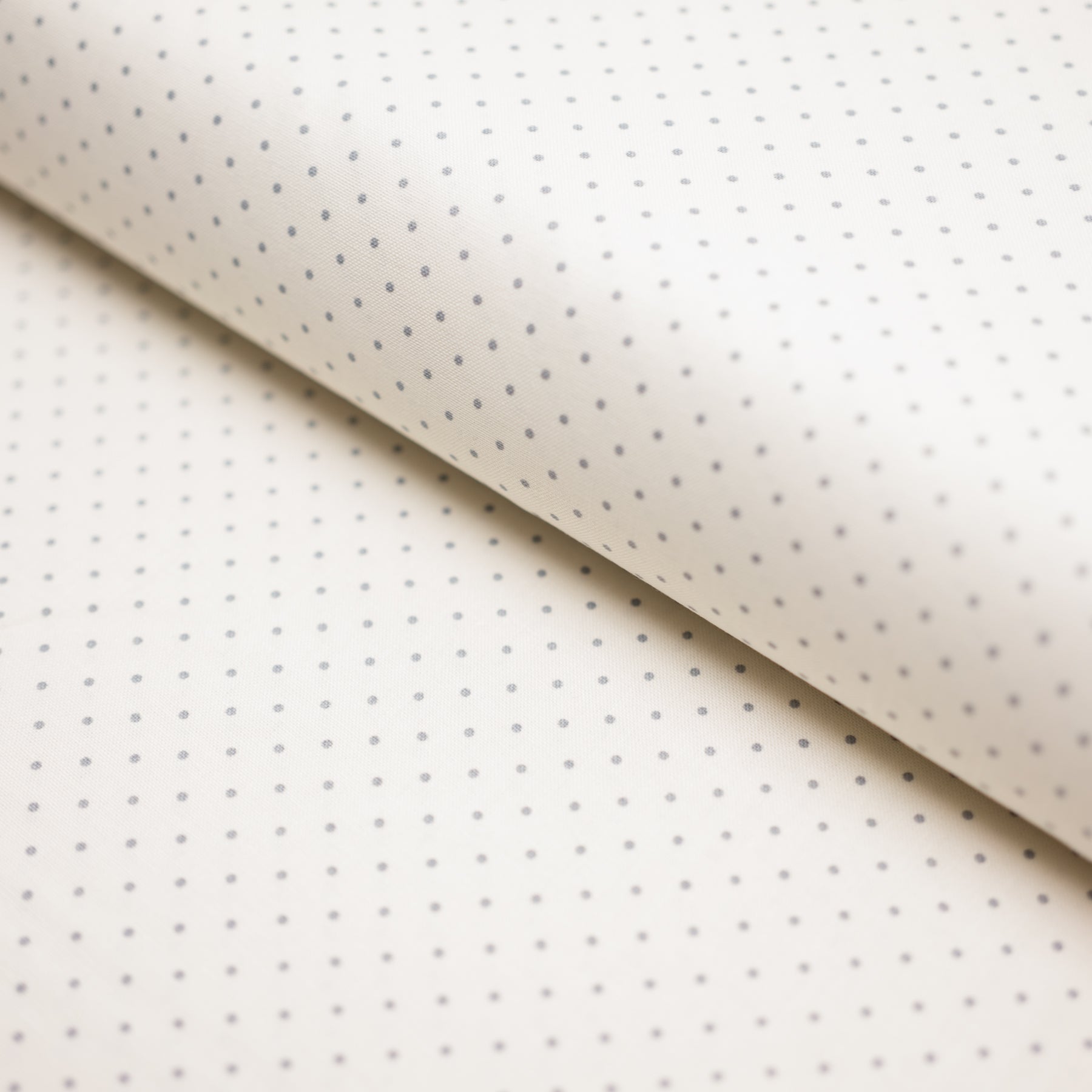 Bumbac fix ivoar cu model punctat fin