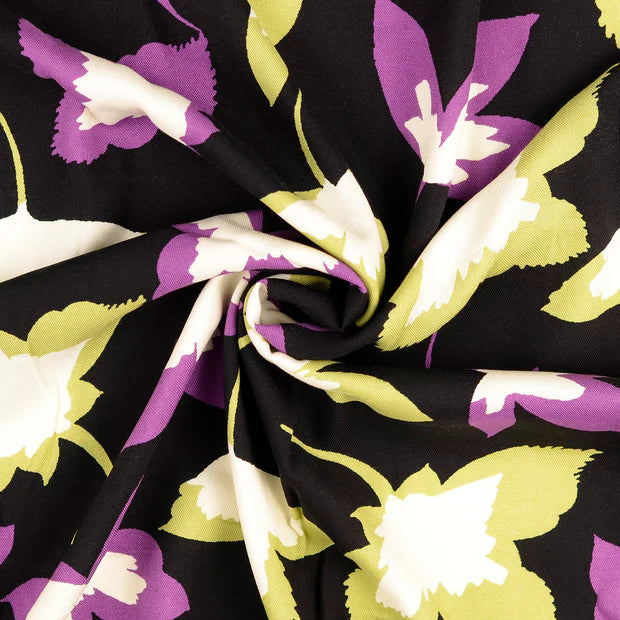Viscoza culoare negru cu model floral mov si verde 140/142 cm 100%VI