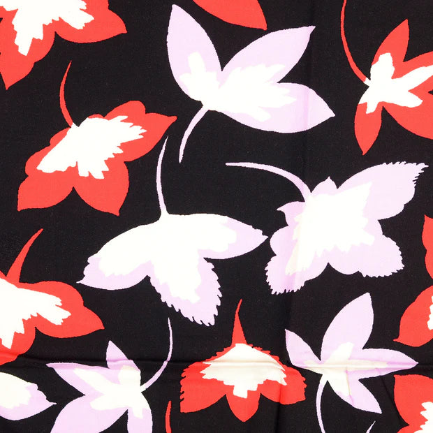 Viscoza culoare negru cu model floral rosu si lila 140/142 cm 100%VI