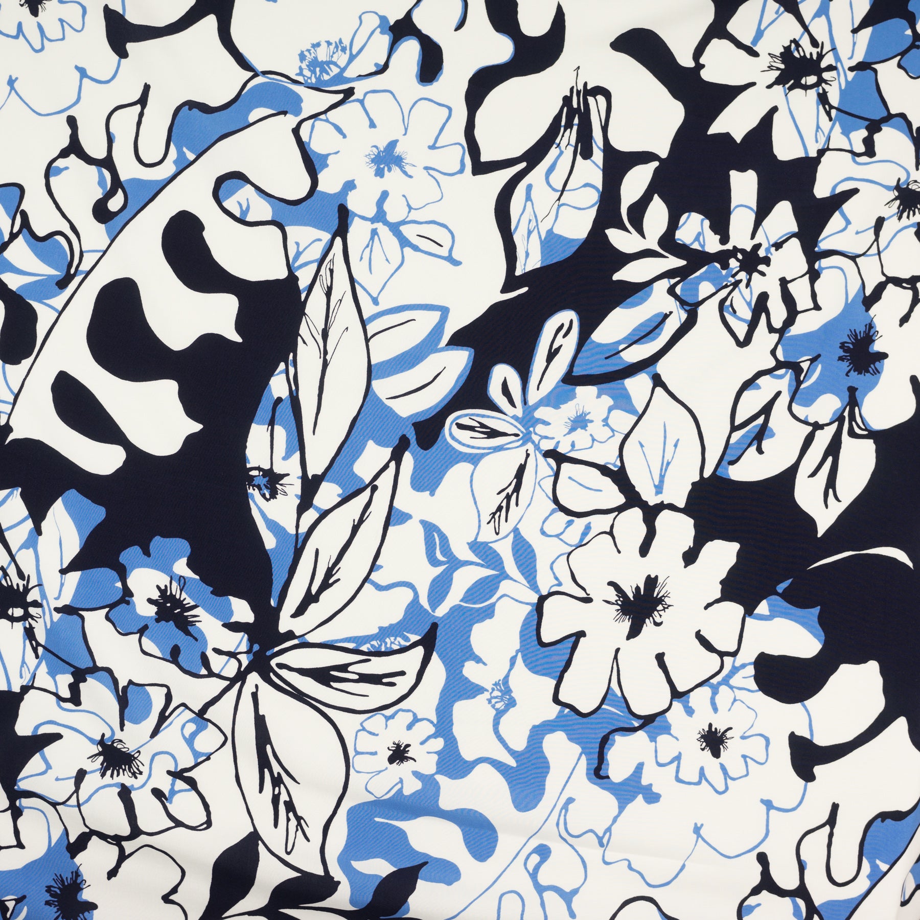 Viscoza model floral abstract albastru,negru si alb de mari dimensiuni cu efect foarte modern si usor minimalist 100%VI