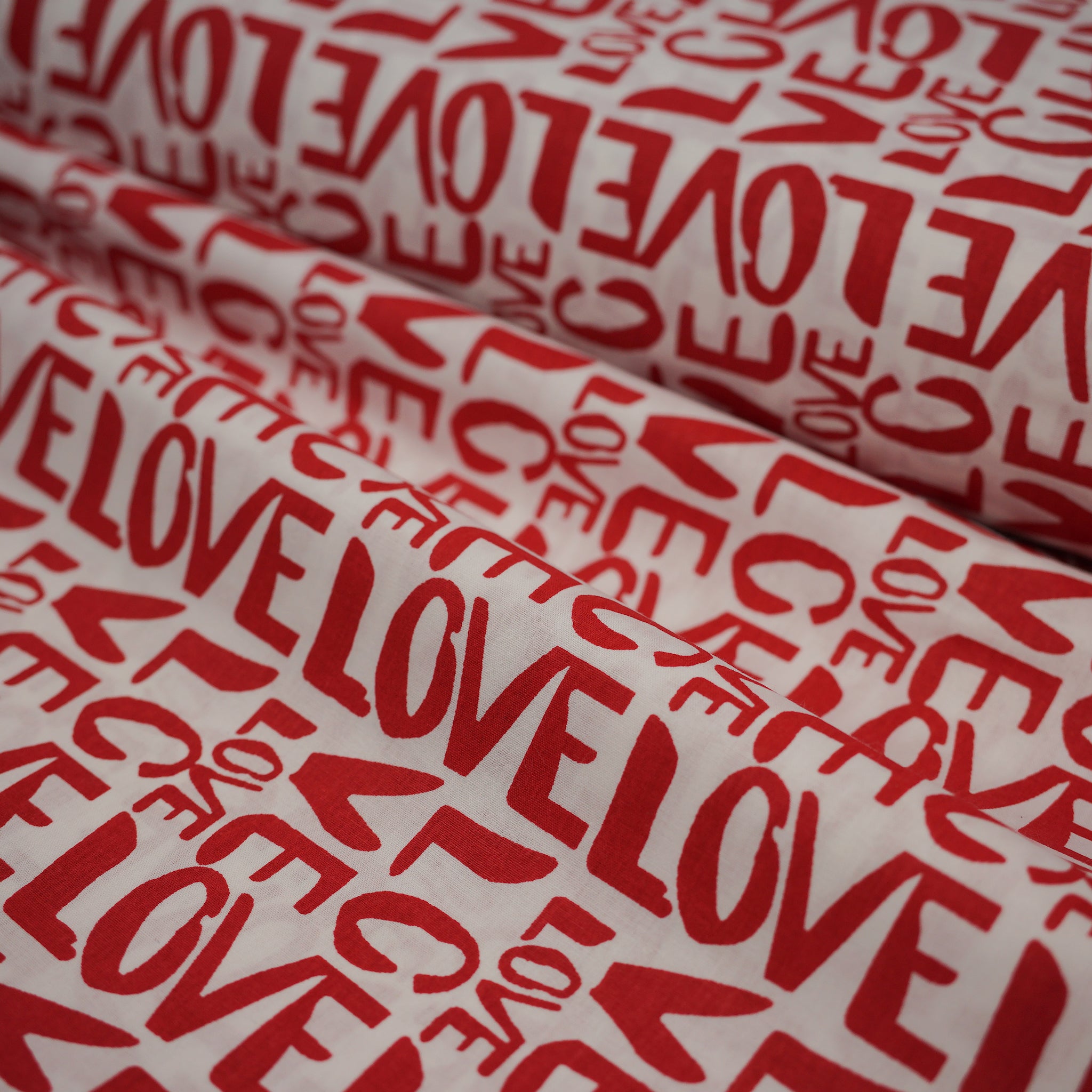 Bumbac Satinat/Ranforce Love latime 240 cm