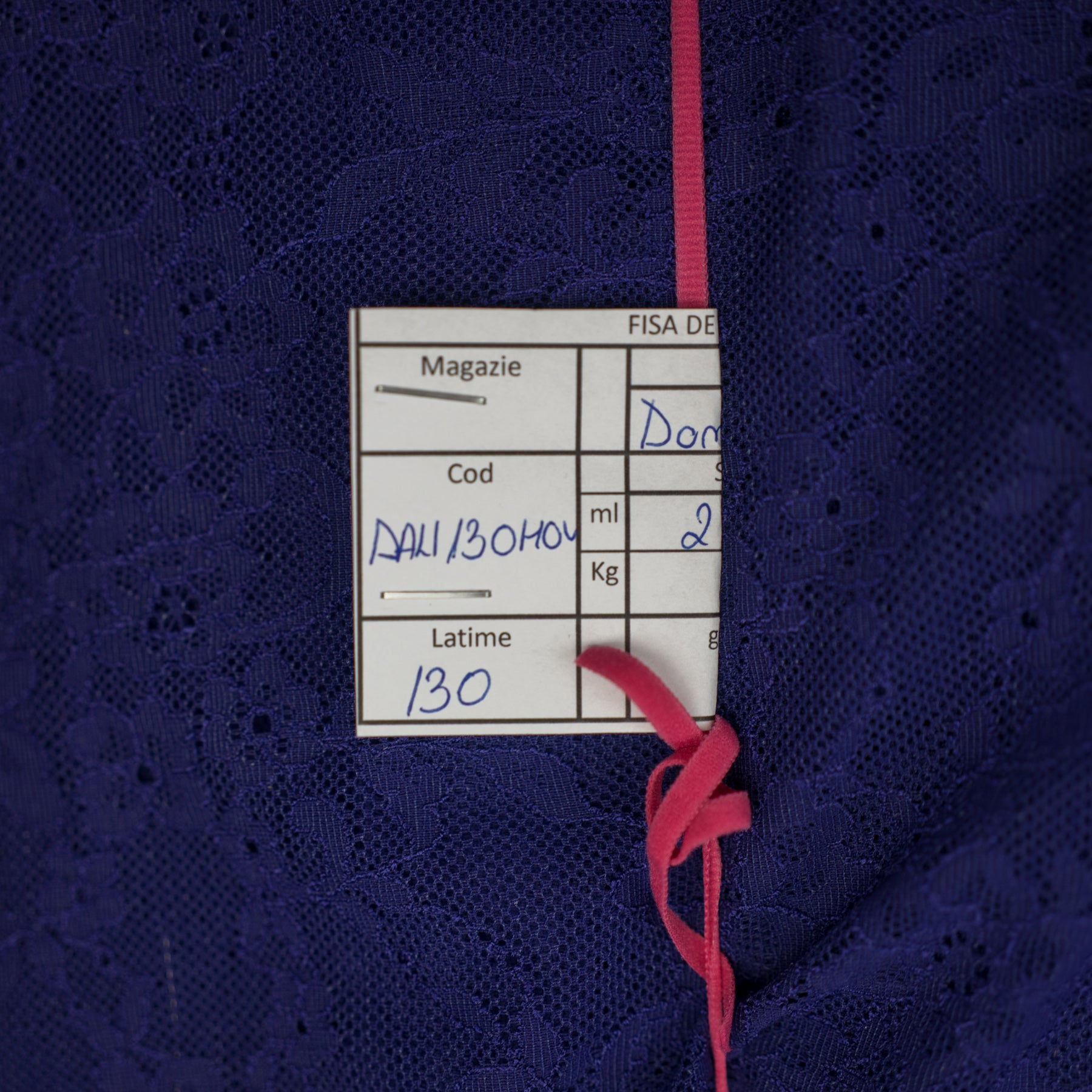 Dantela/tul mov cu flori brodate 130 cm latime
