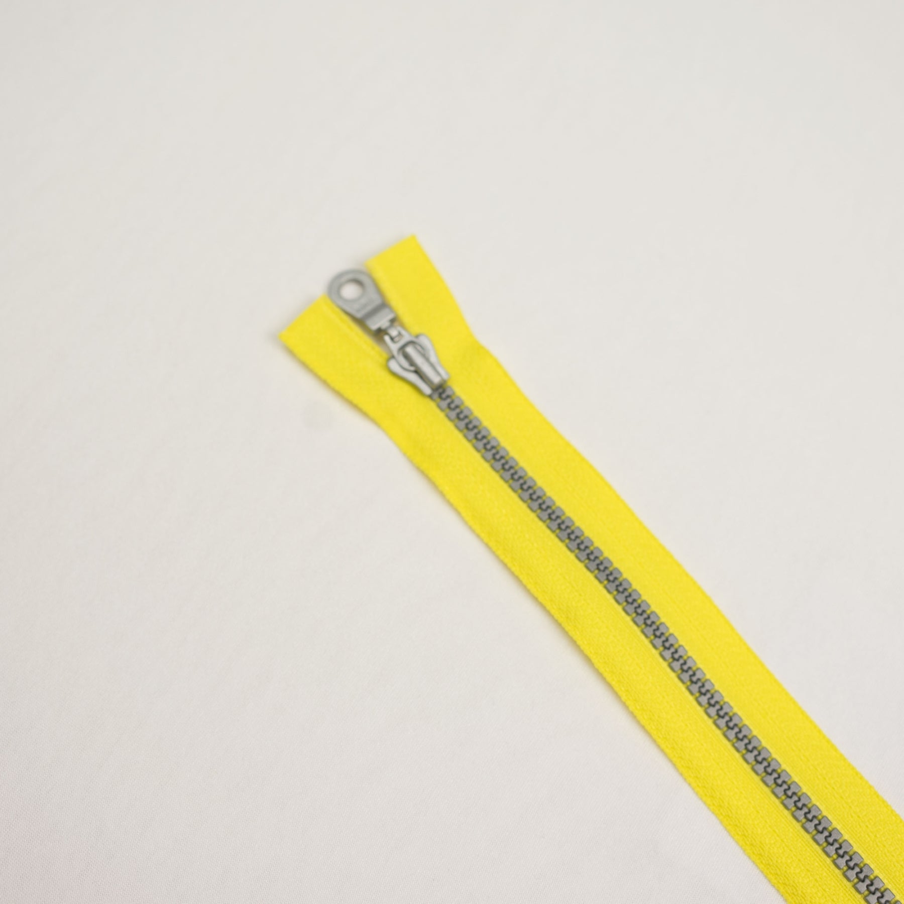 Fermoar plastic detasabil injectat spira 3 mm lungime 45 cm culoare galben 25 buc/pachet