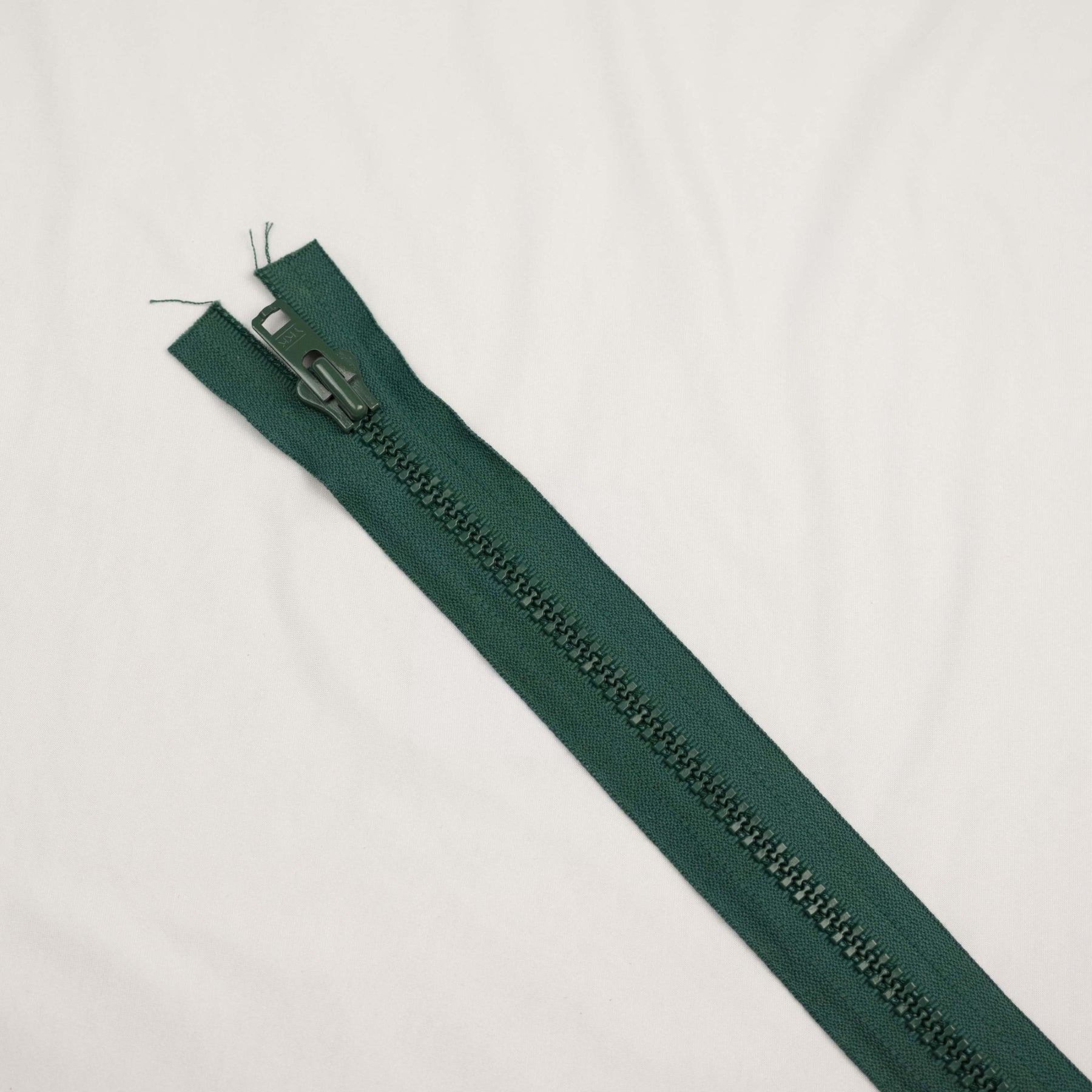Fermoar plastic detasabil injectat spira 5mm lungime 45 cm culoare verde 25 buc/pachet