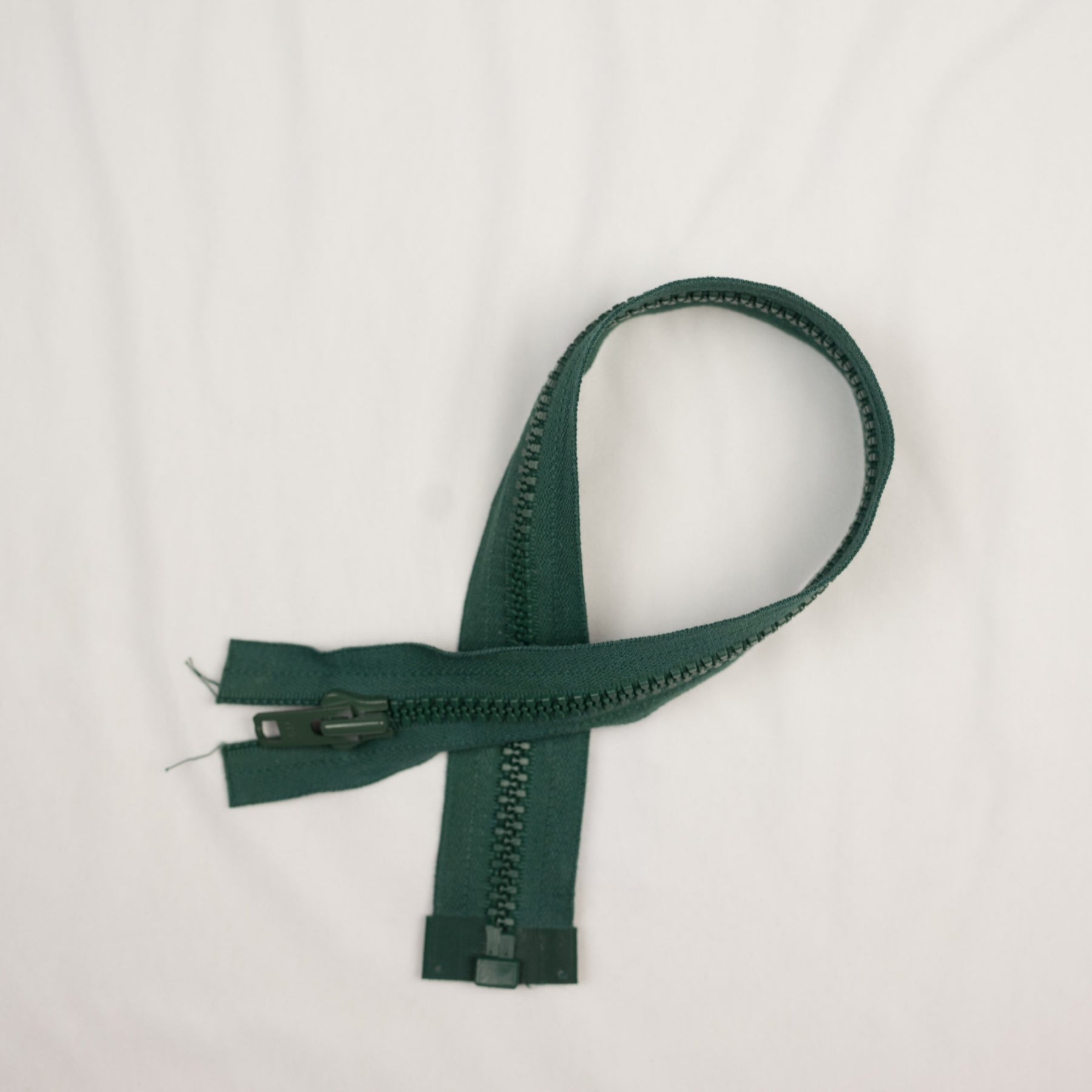 Fermoar plastic detasabil injectat spira 5mm lungime 45 cm culoare verde 25 buc/pachet