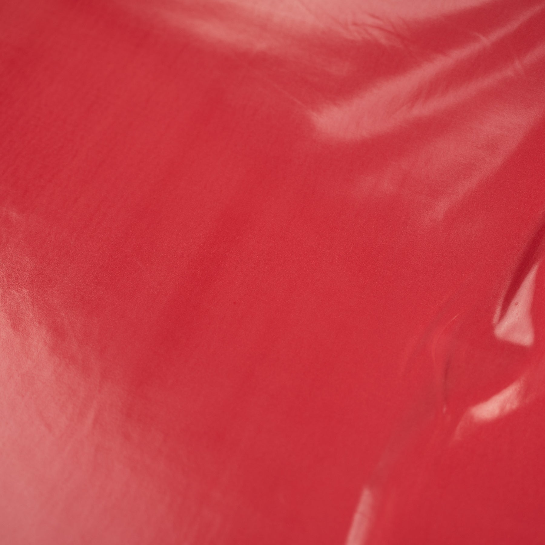 Latex subtire culoare rosu latime 135 cm 100% polyester