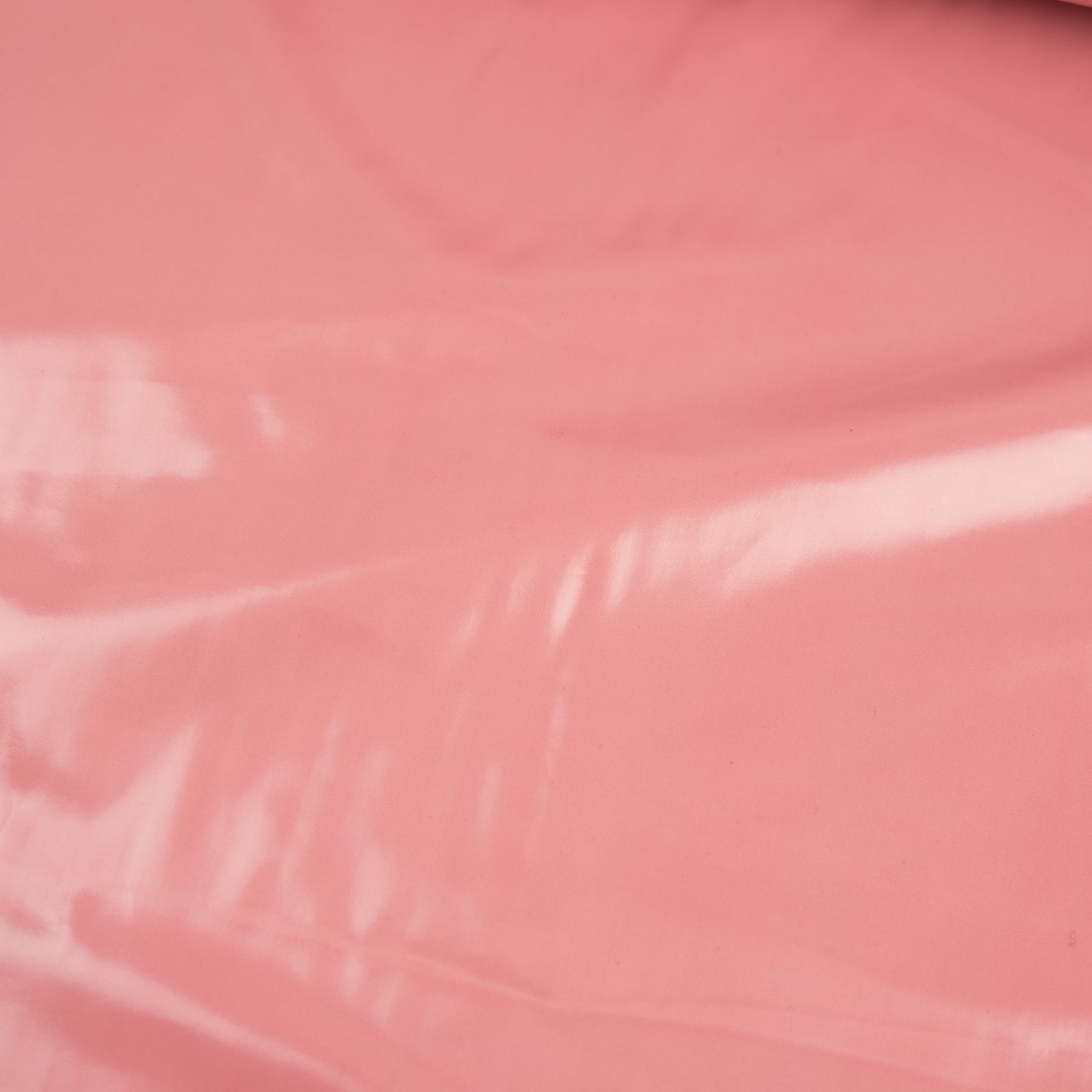 Latex culoare roz latime 135 cm 100% polyester