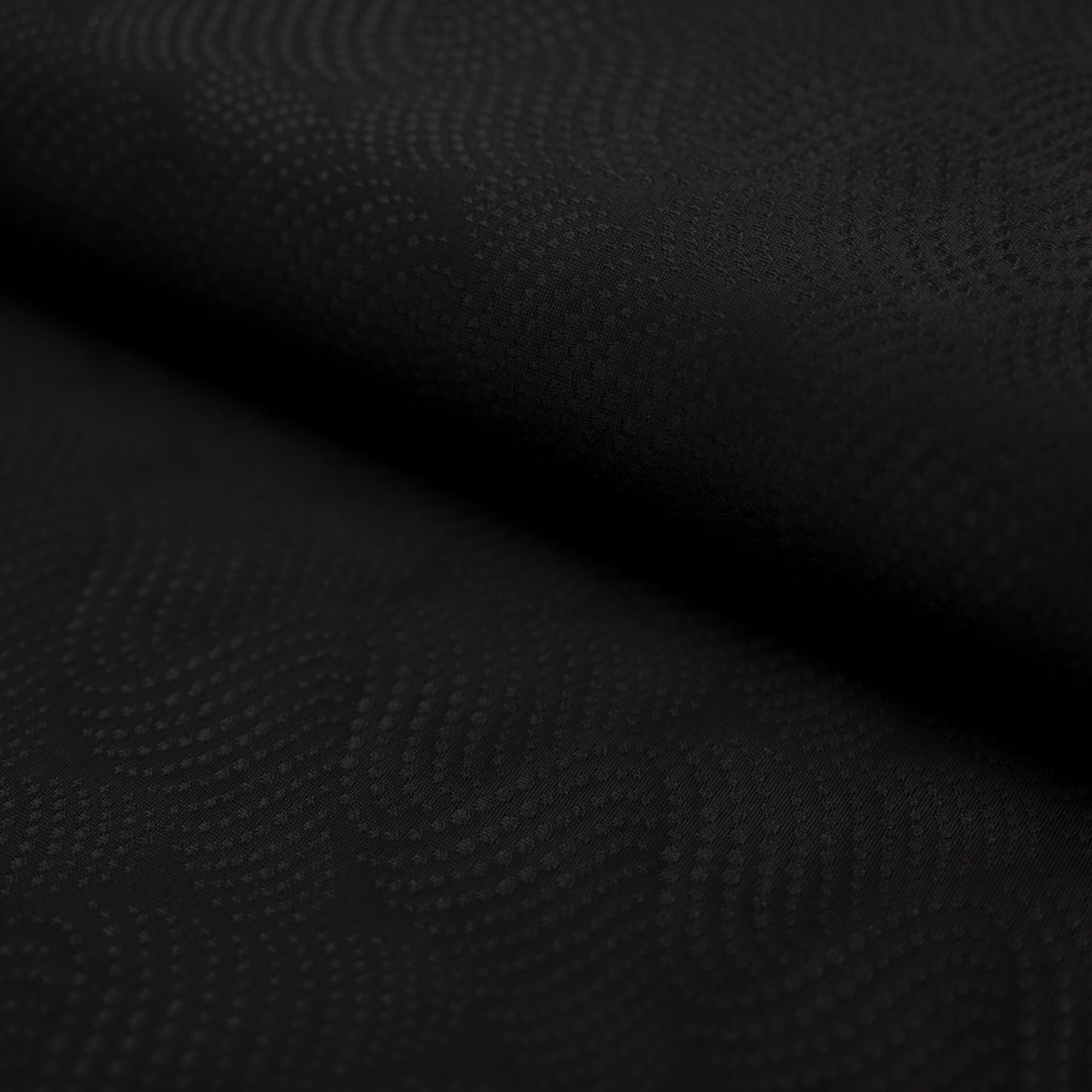Lycra negru cu model elegant latime 190 cm