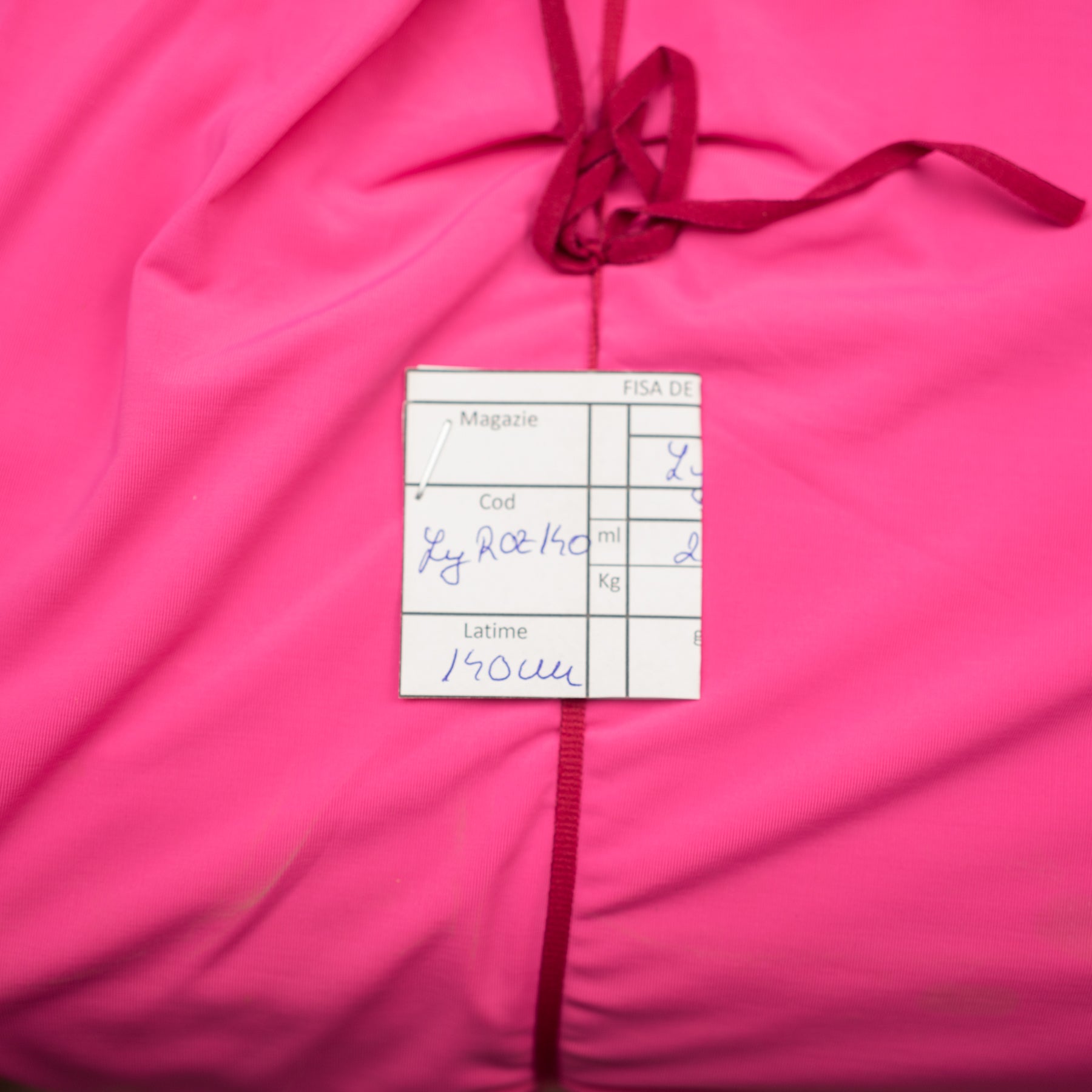Lycra roz 140 cm latime