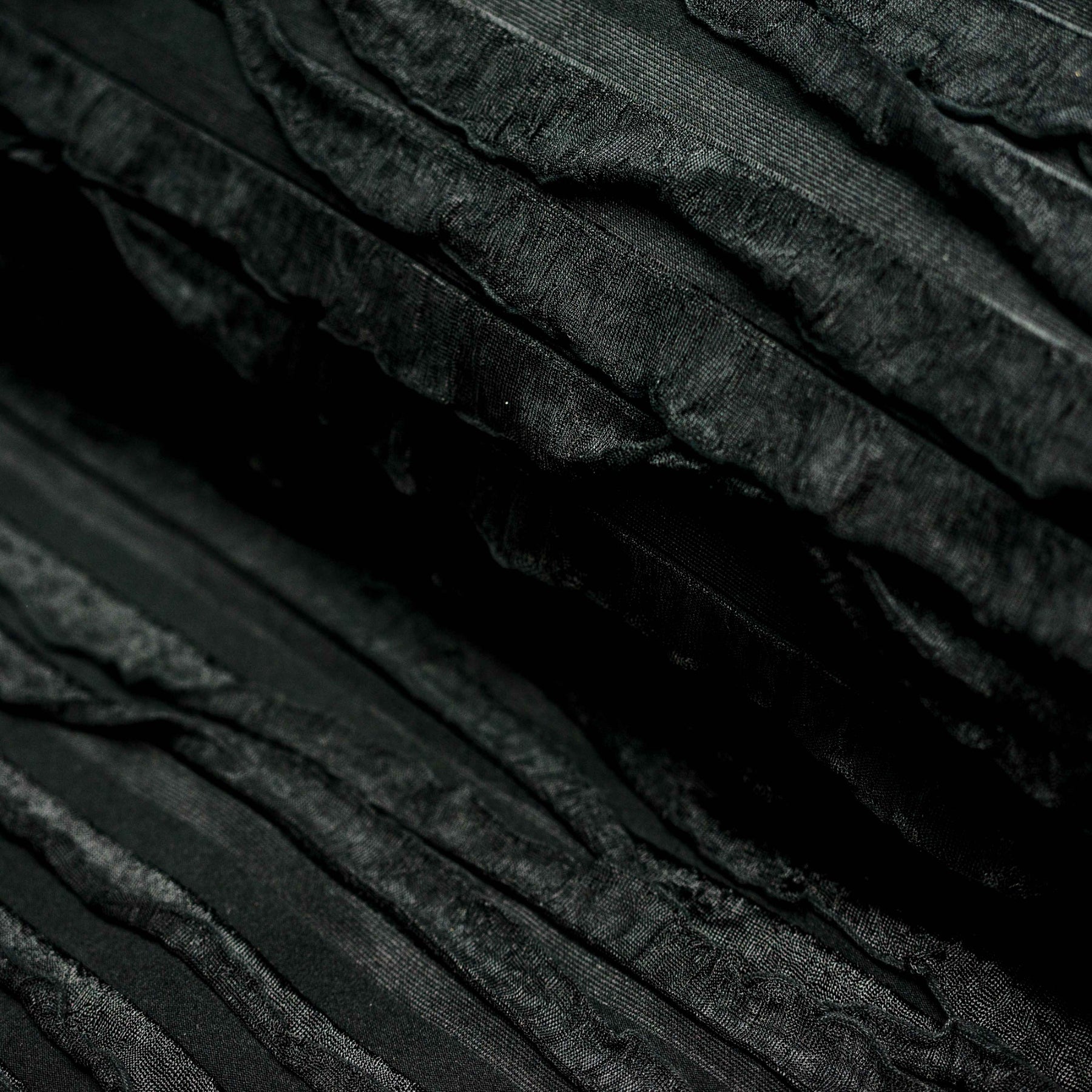 Material plisat negru latime 170 cm