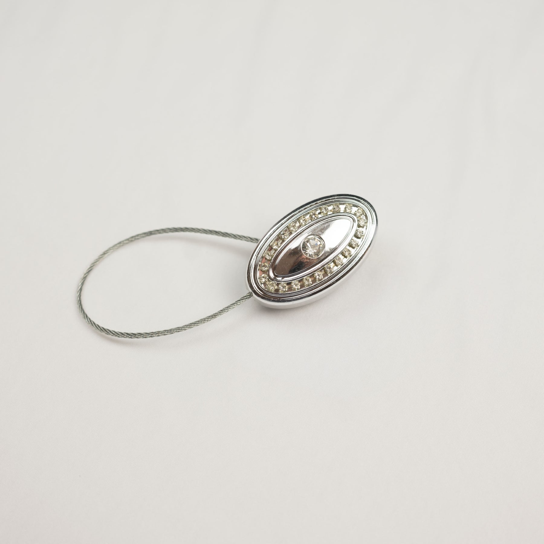 Magnet de perdea forma oval argintiu 2/3 cm
