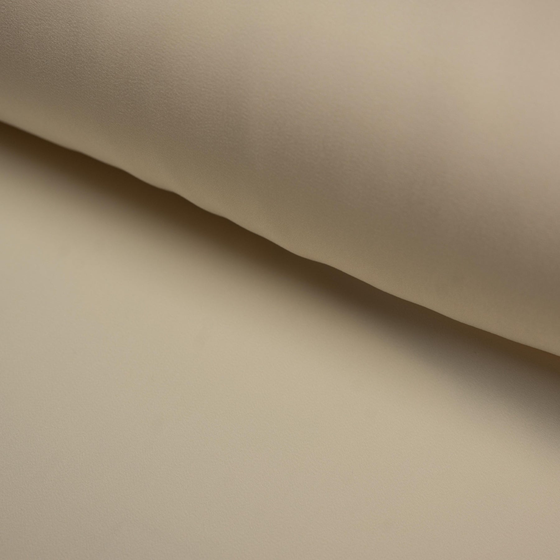 Matase satinata crem latime 150 cm