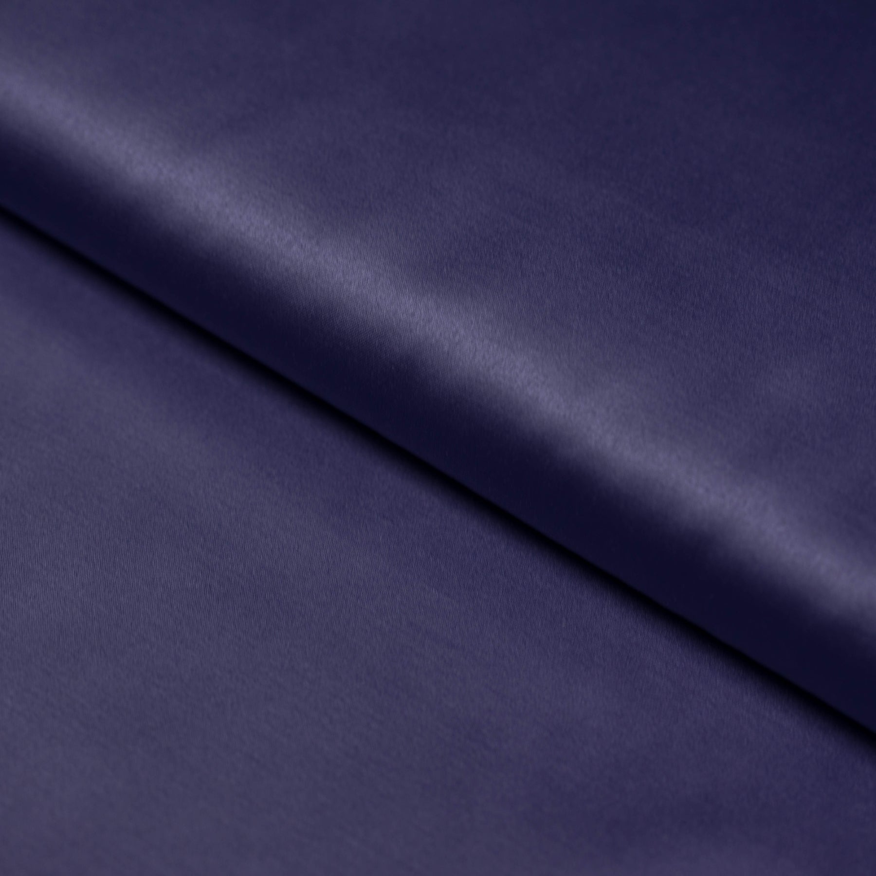 Satin mov latime 150 cm, usor elastic 100% sintetic