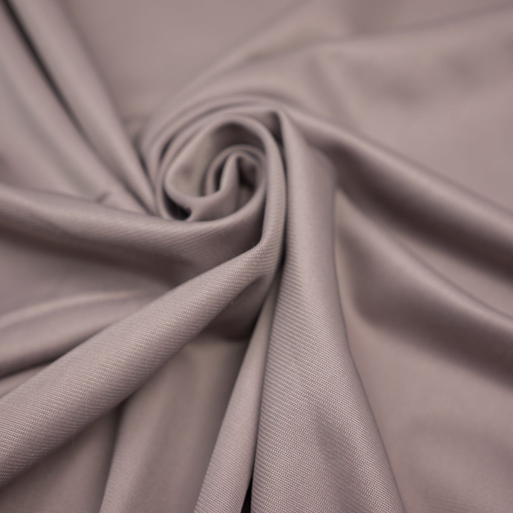 Tesatura sintetica usor elastica mov plamaniu/bej inchis 150 cm latime