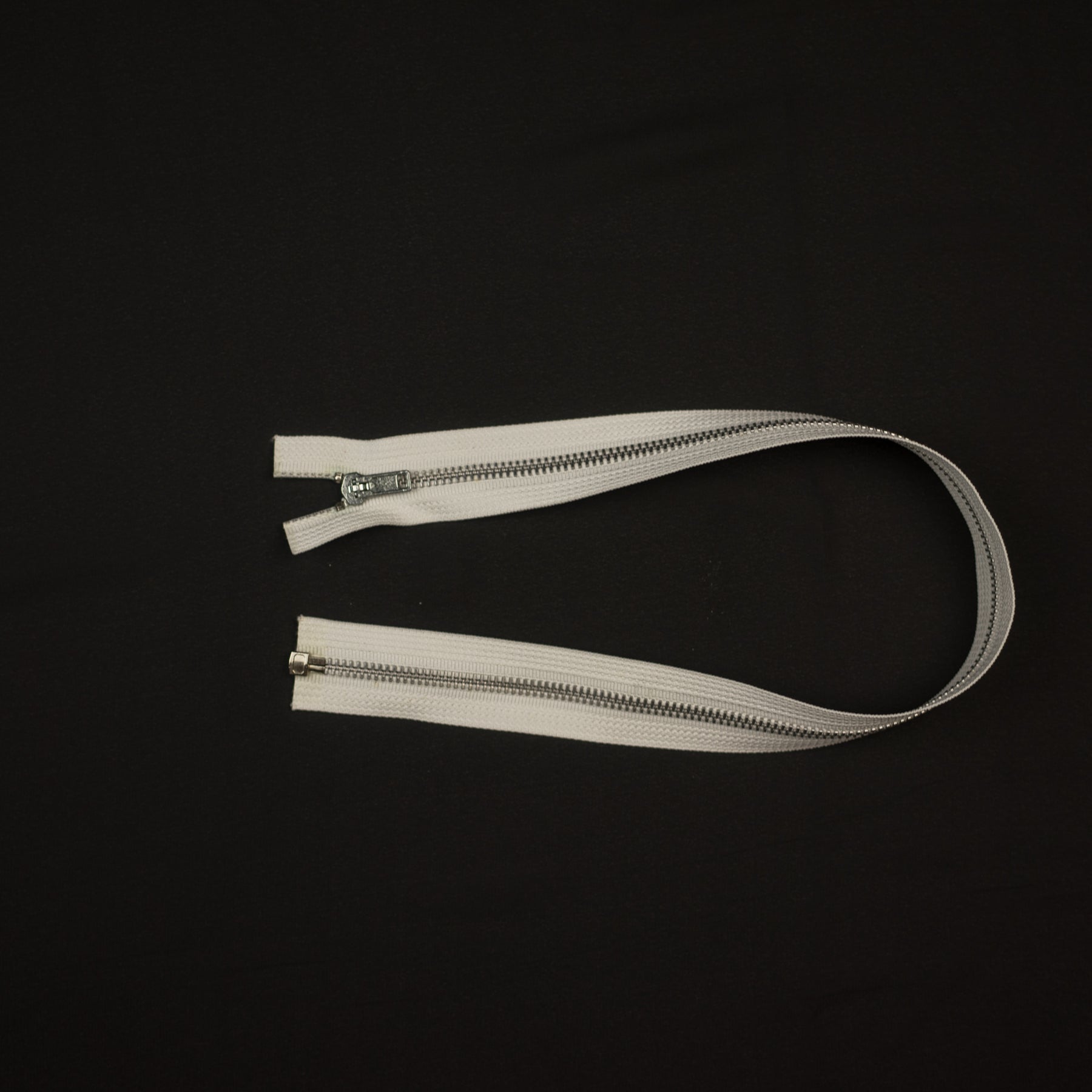 Fermoar metalic detasabil lungime 50 cm spira 5 mm culoare alb/ivoar
