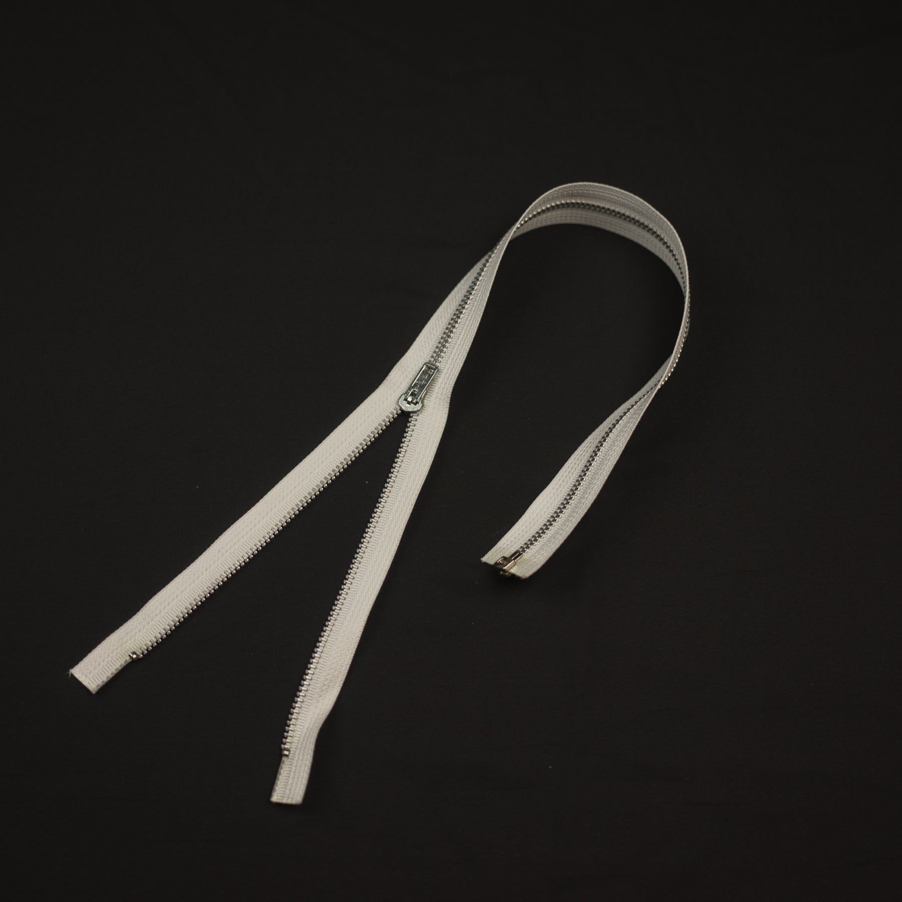 Fermoar metalic detasabil lungime 50 cm spira 5 mm culoare alb/ivoar