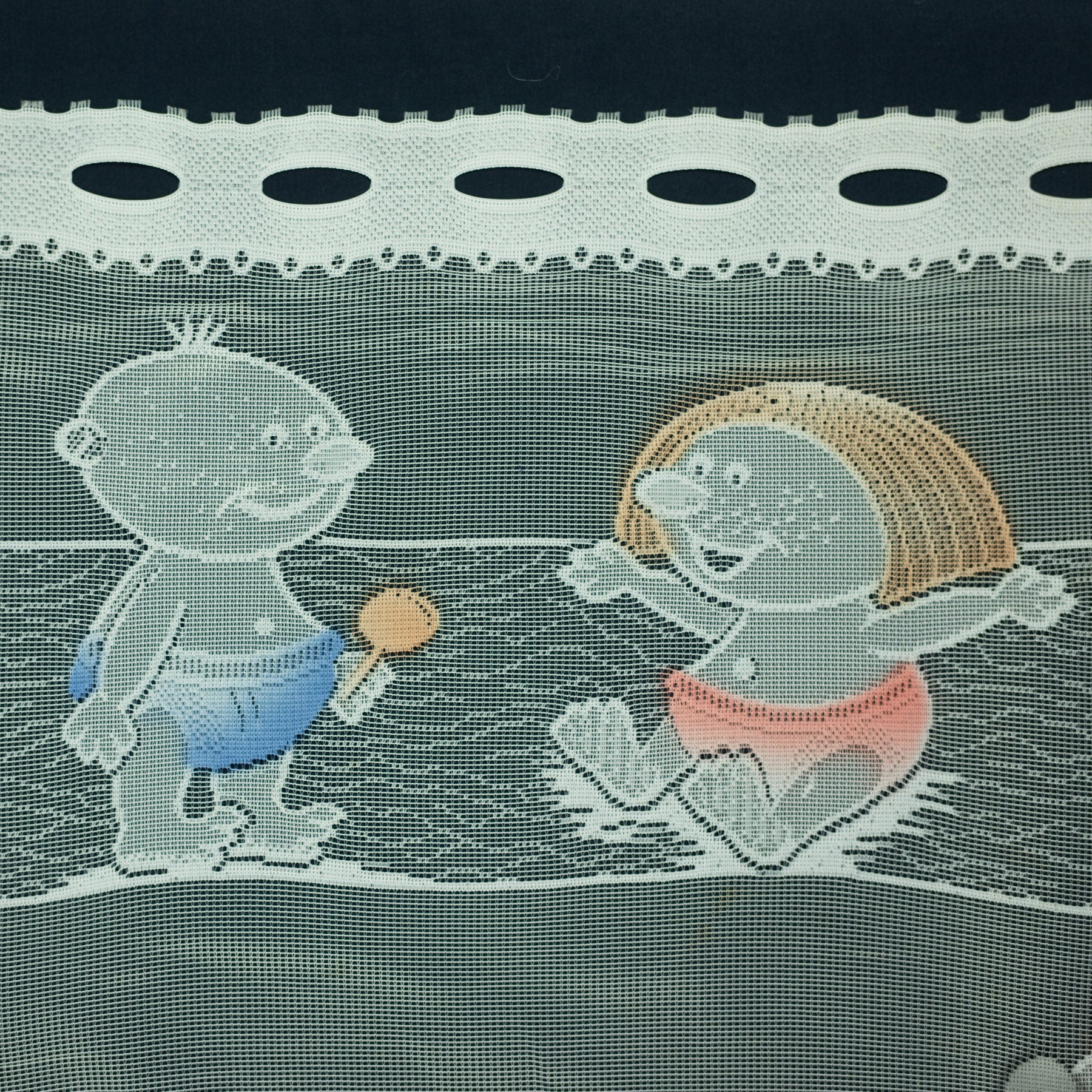 Perdeluta cu model pt copii latime 30 cm 100% polyester