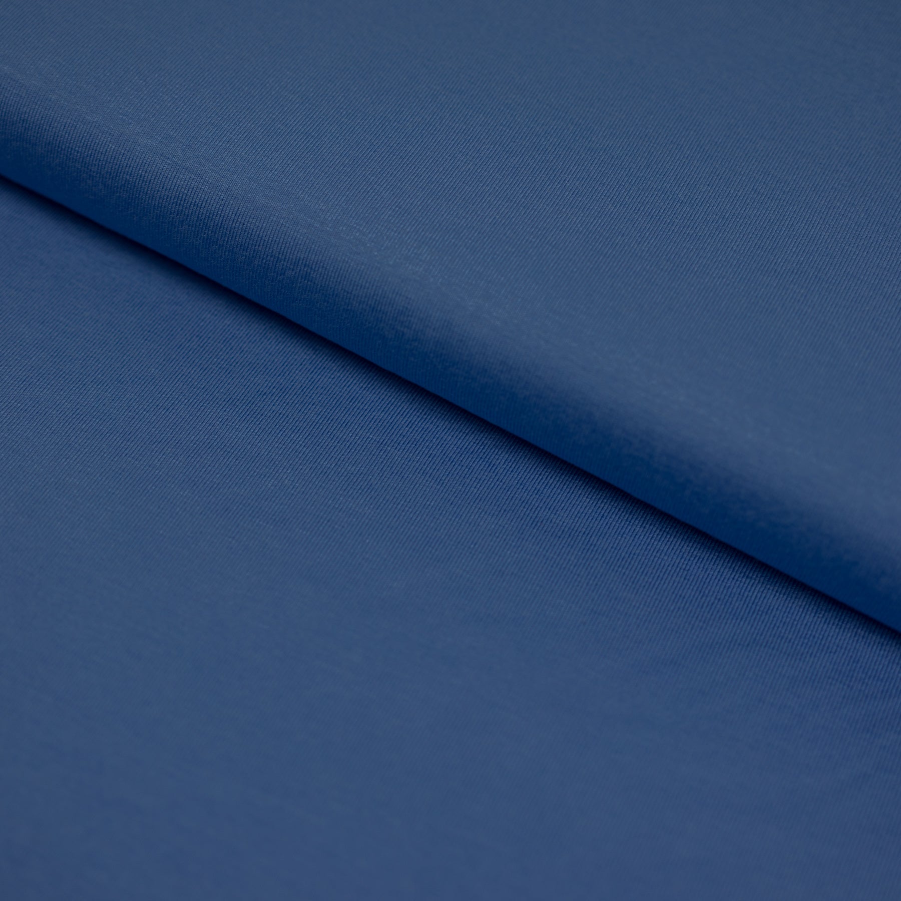 Viscoza elastica culoare albastru latime 150 cm 80%VI 20%elastan