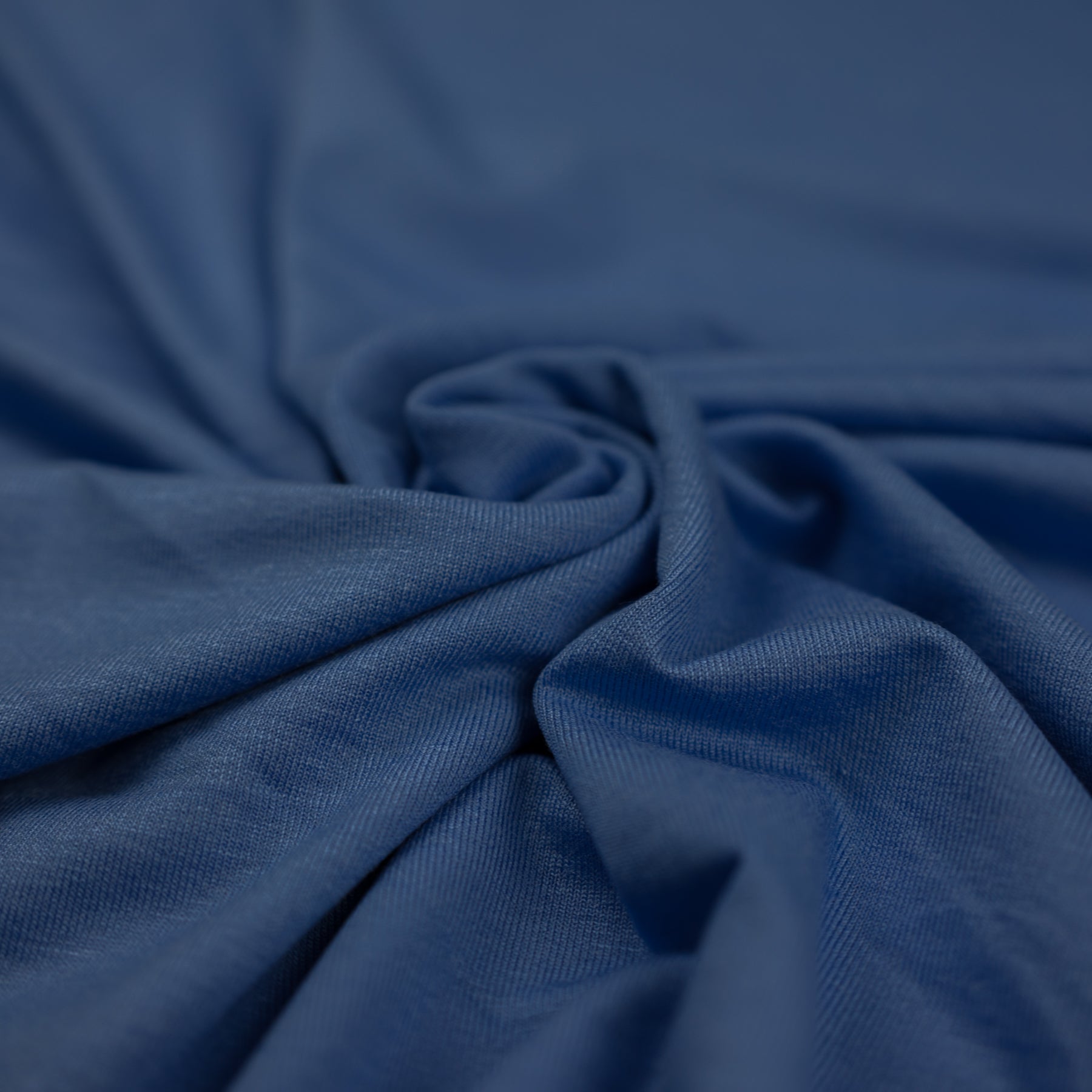 Viscoza elastica culoare albastru latime 150 cm 80%VI 20%elastan